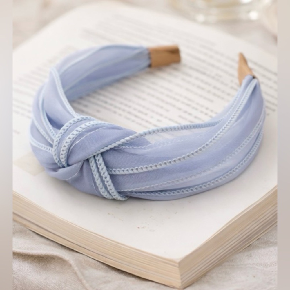 Elegant Sheer Organza Knot Headband – Soft Blue Twist Detail Lightweight BOHO